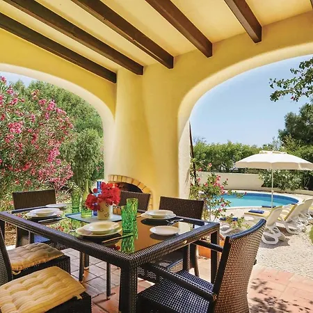 Carvoeiro Sleeps 6 Air Con Wifi ヴィラ