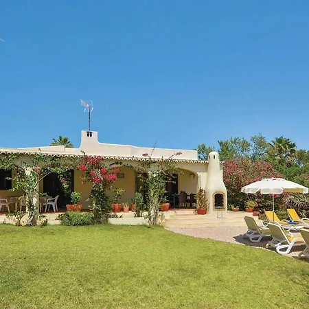 Carvoeiro Sleeps 6 Air Con Wifi Villa